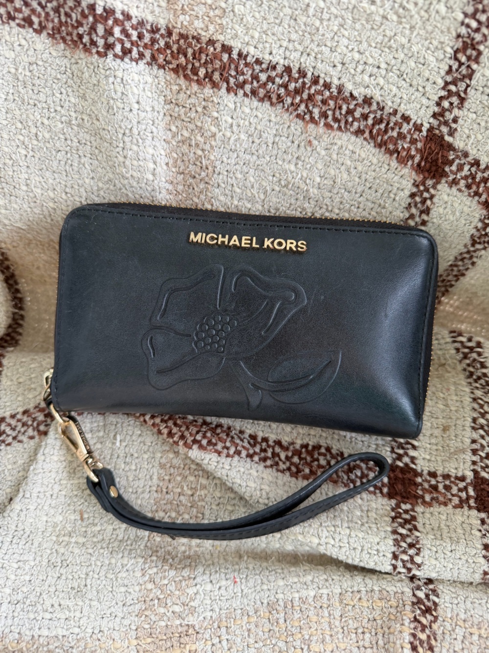 Michael Kors Wristlet Wallet